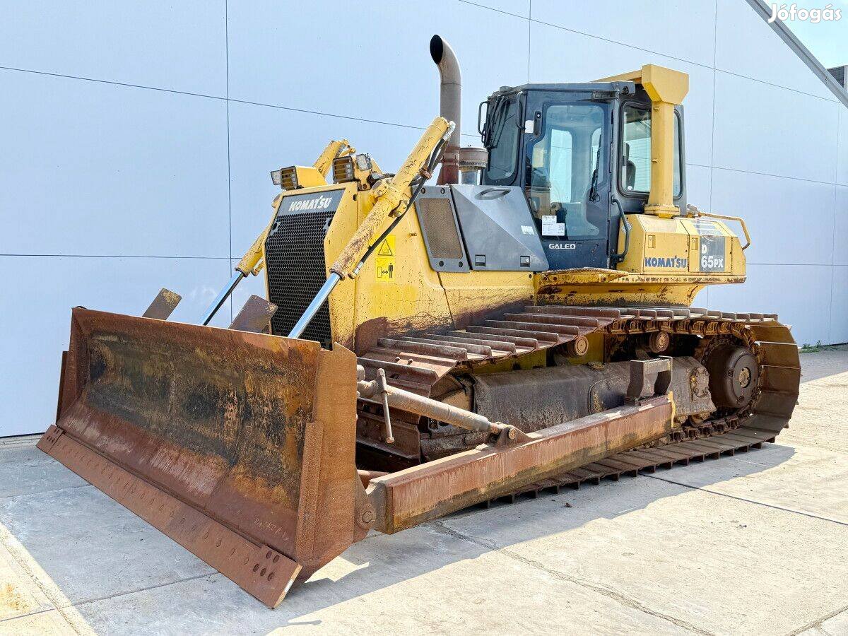 Komatsu D65PX-15 / 9.981 üzemóra / Lízing 20%-tól