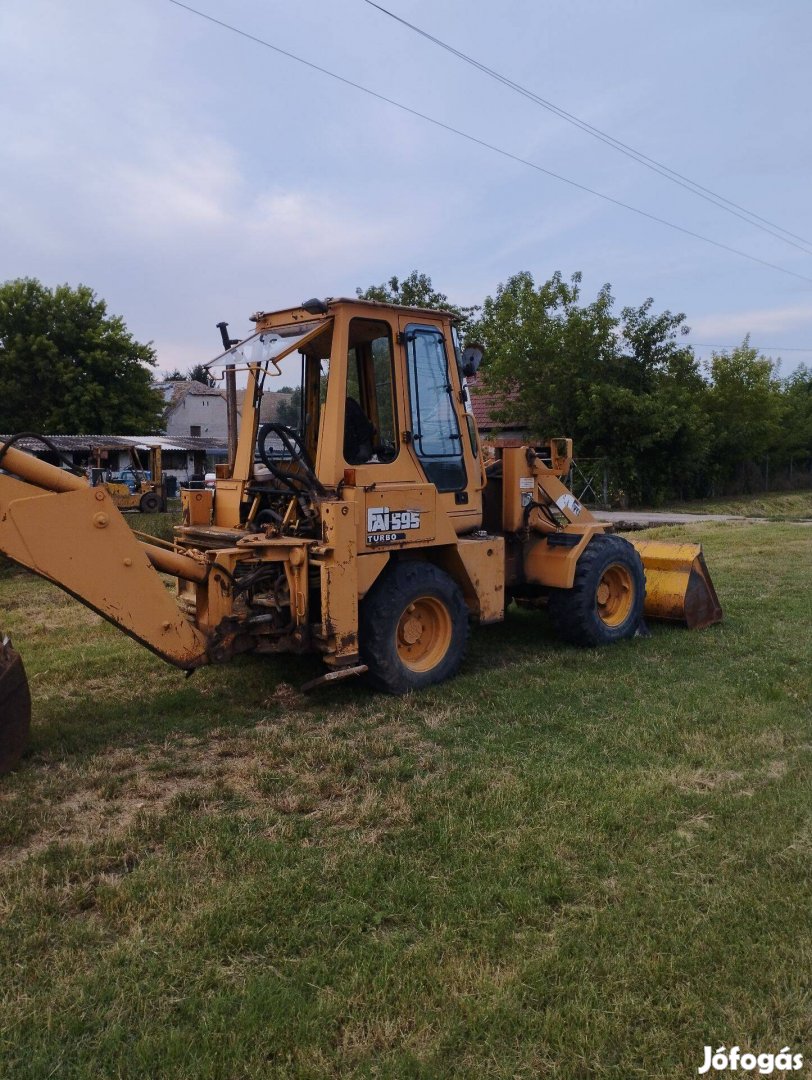 Komatsu Fai 595