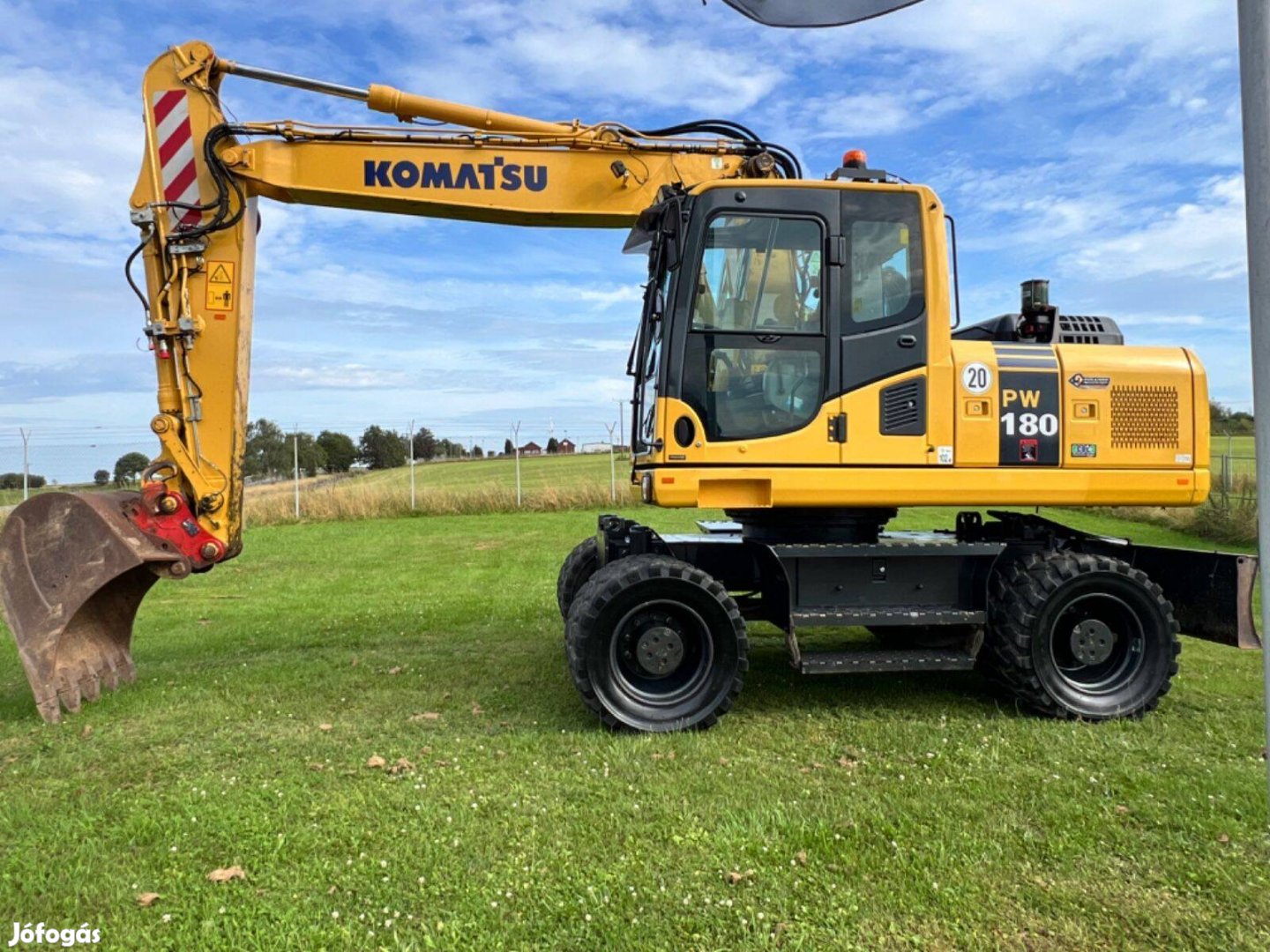 Komatsu PW180-7 / 7600üó / Lízing 20%-tól