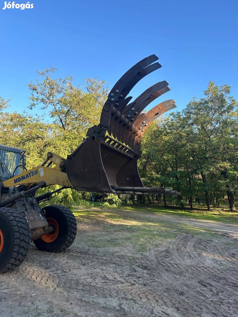 Komatsu WA-250