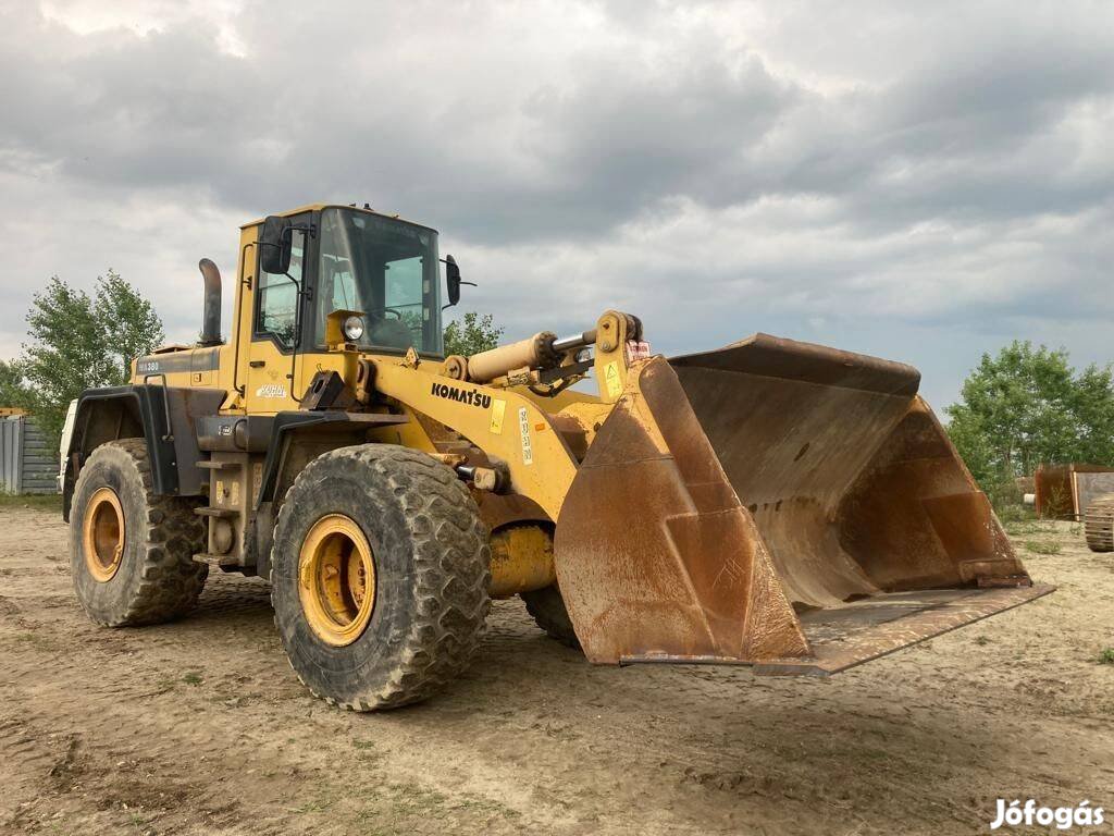 Komatsu WA 380 gumikerekes homlokrakodó