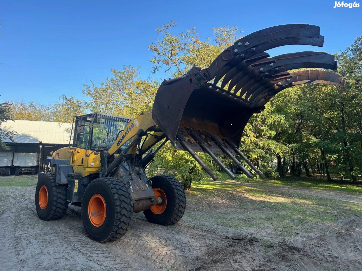 Komatsu homlokrakodó eladó