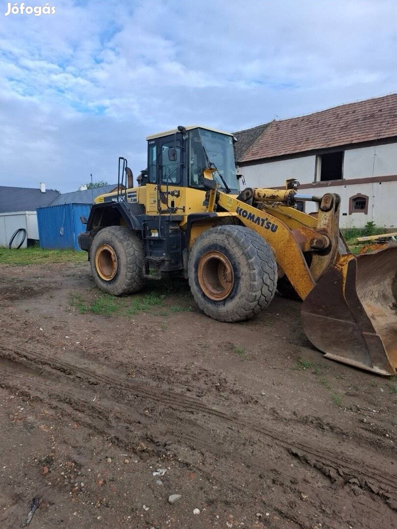 Komatsu wa 400 homlokrakodó eladó Cserélhető 
