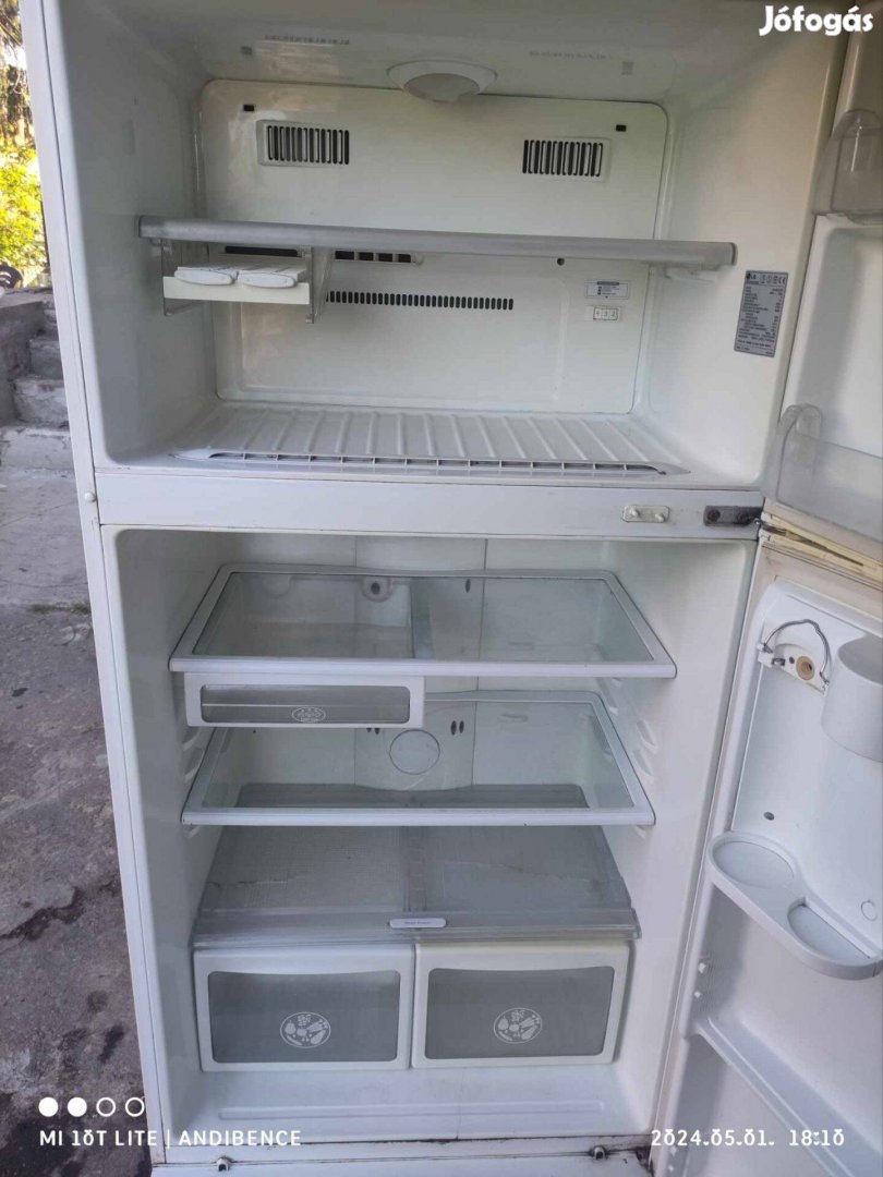 Kömbinált hűtőszekrény