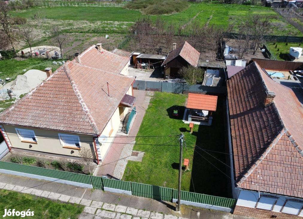 Kömlői eladó 92 nm-es ház #4907641