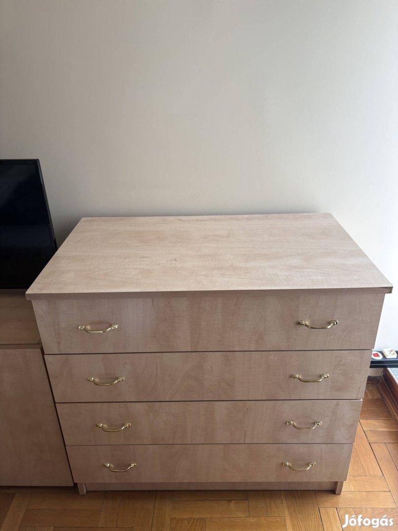Komód kisszekrény szett eladó - praktikus tárolás