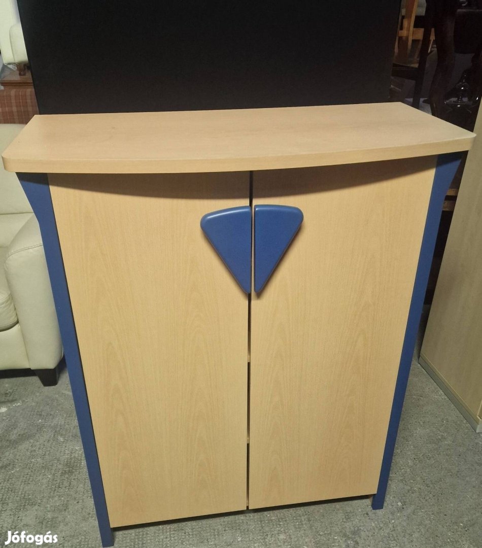 Komód,polcos kisszekrény. Újszerű állapotban!