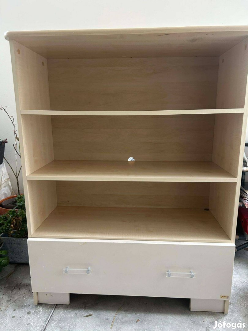 Komódszekrény gyerekszobába