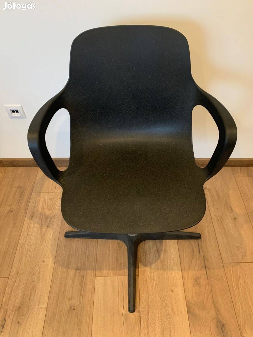 Kompakt irodai szék