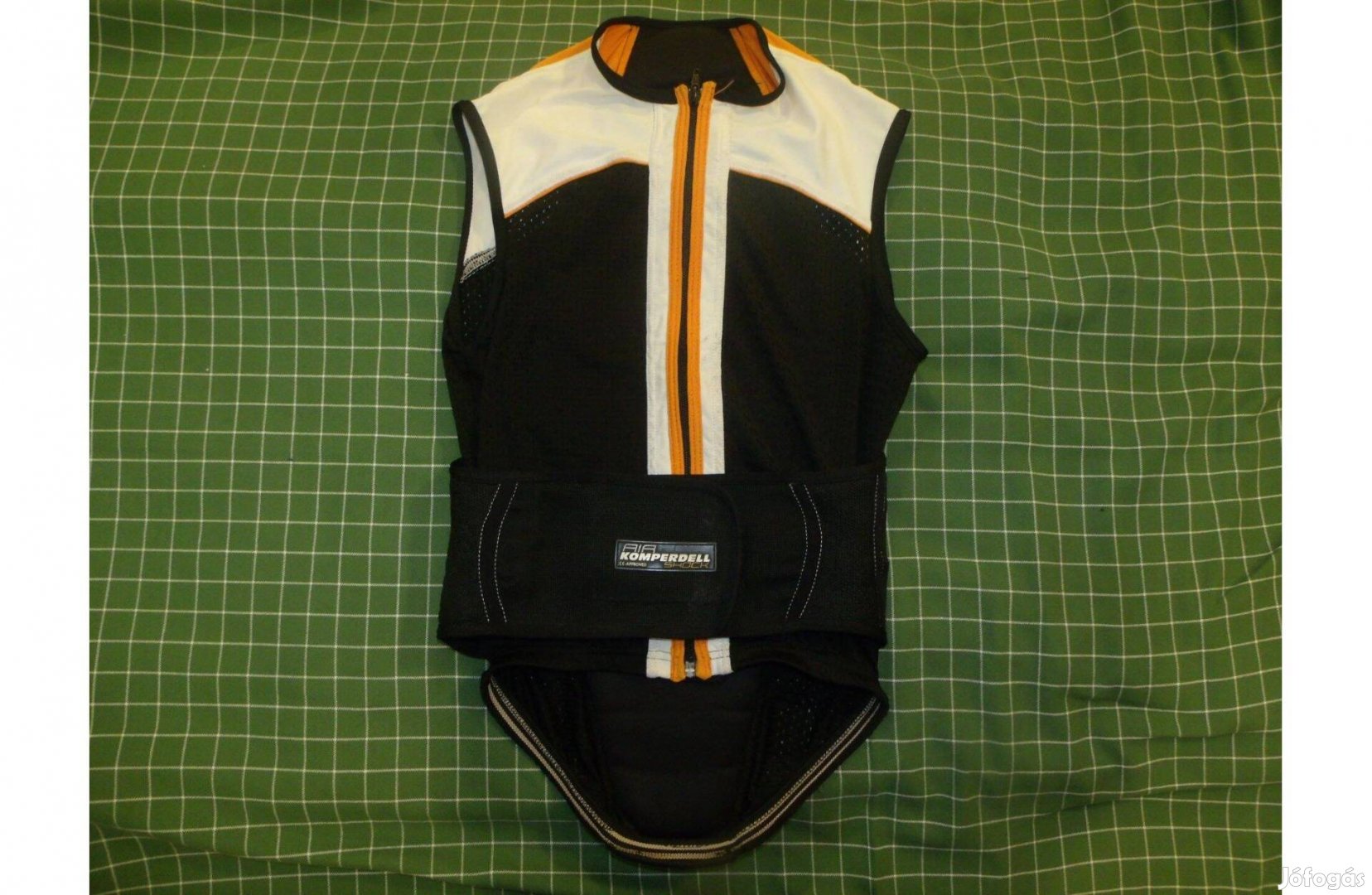 Komperdell Air Shock S-es motoros gerincprotektor gerincvédő mellény