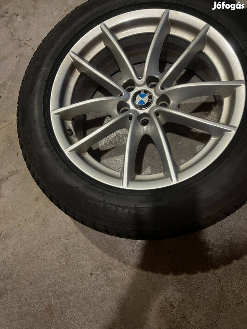 Komplett BMW télikerék, eredeti könnyűfém felnivel