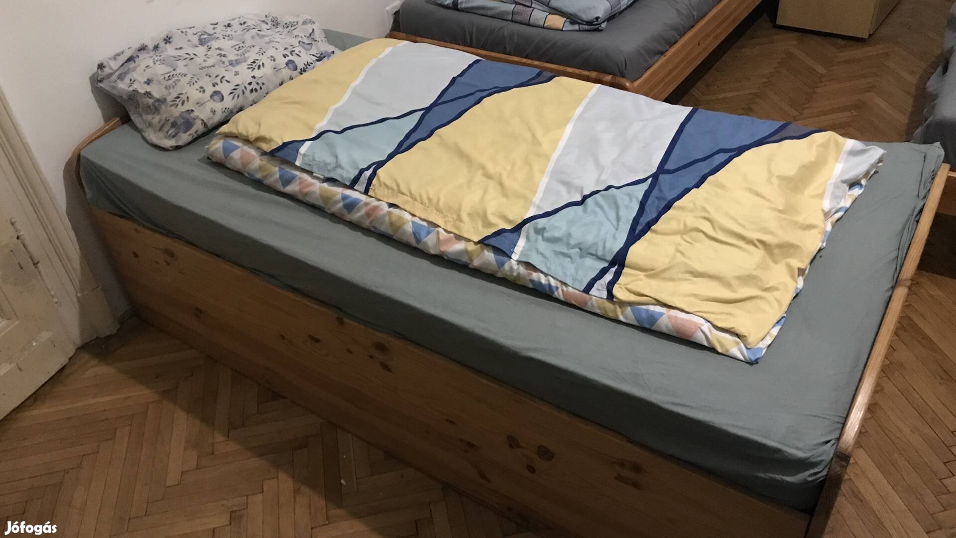 Komplett ágy matraccal