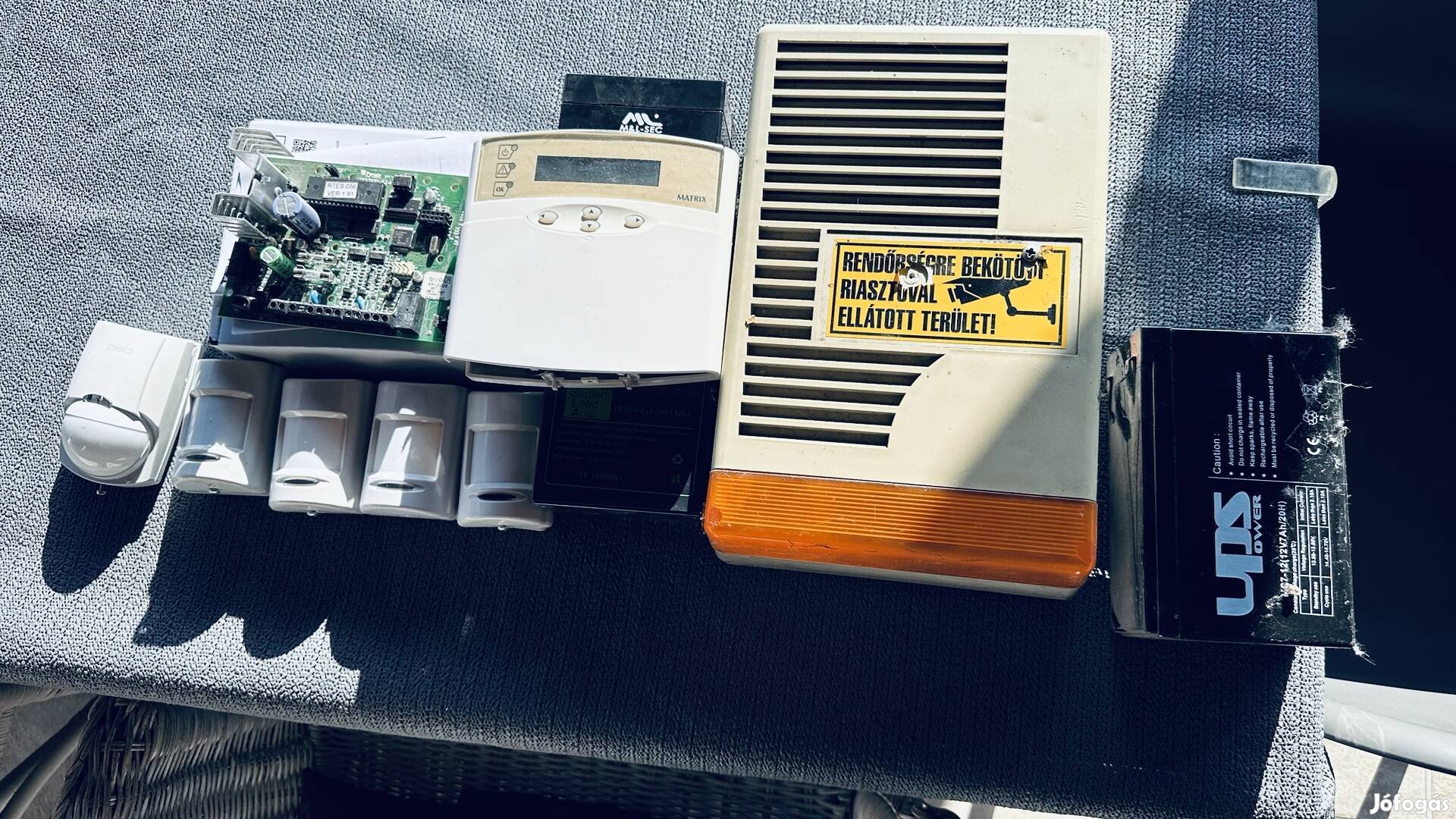 Komplett riasztó rendszer Matrix 424