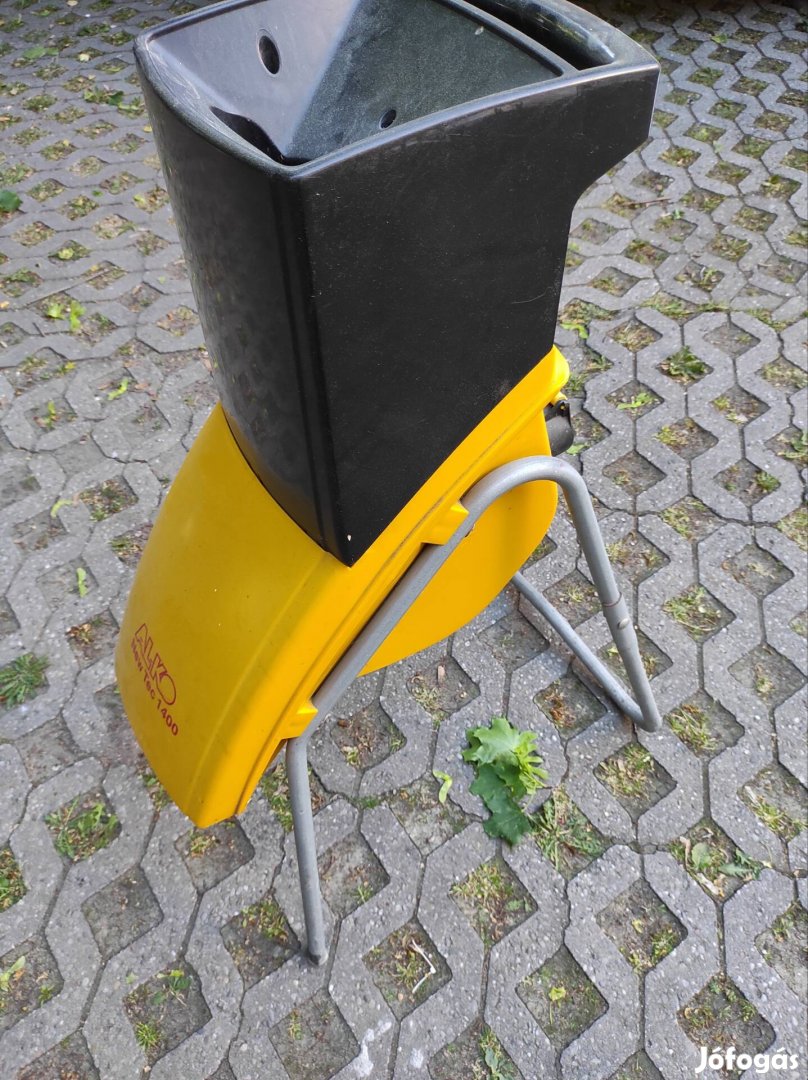 Komposztáló ágdaráló 