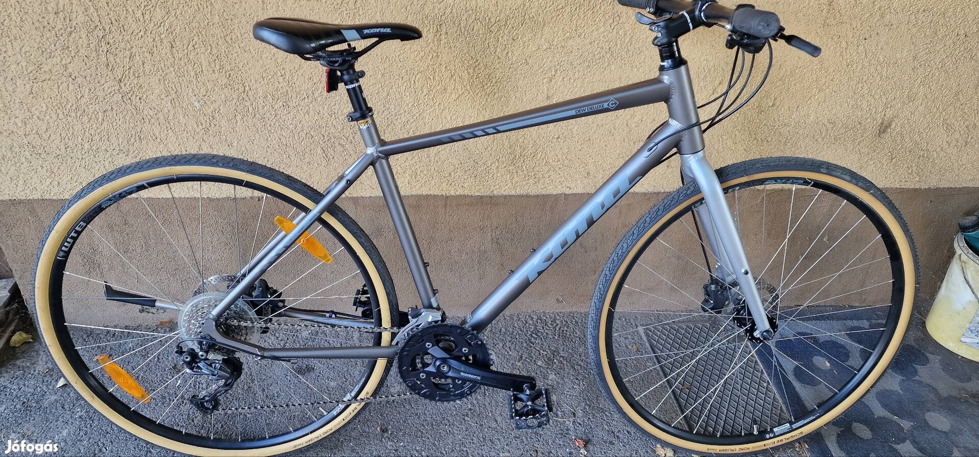 Kona Dew Deluxe 28" fitnes kerékpár eladó