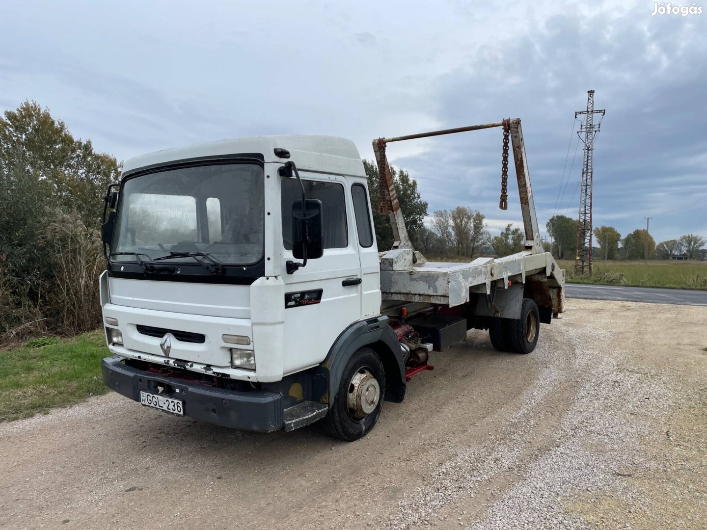 Konténeres Renault S150 eladó