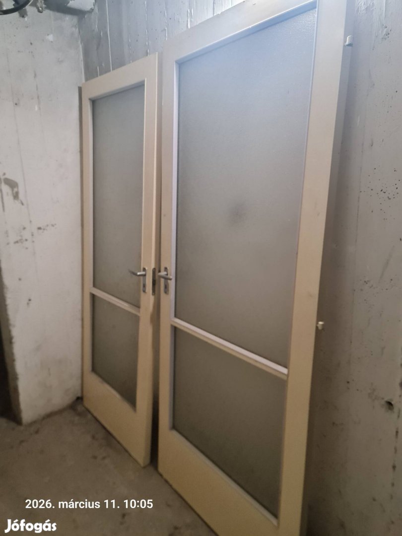 Konyha és szoba ajtó