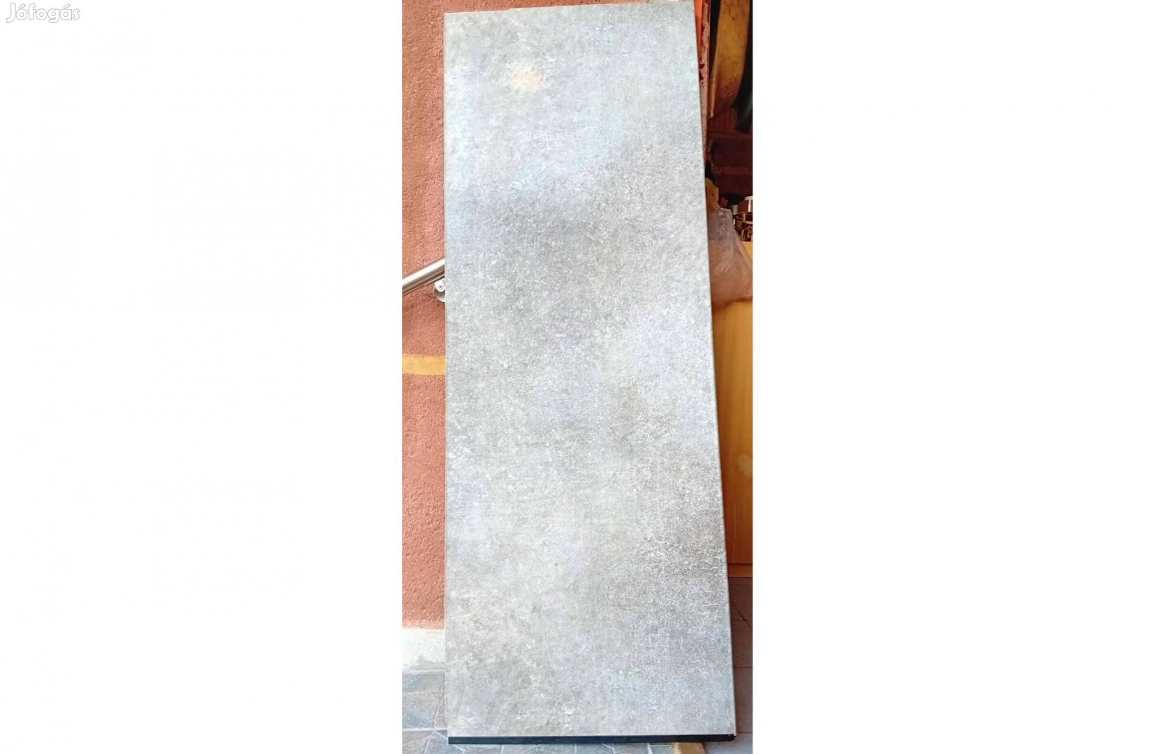 Konyhai munkalap eladó. Mérete 60 x 166 cm