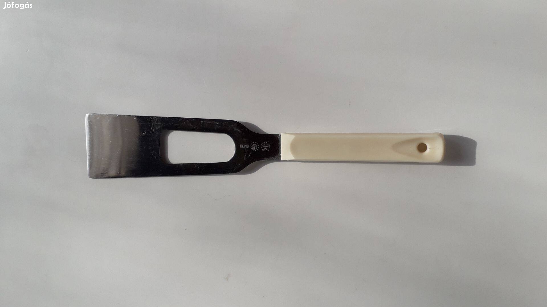 Konyhai rozsdamentes fém spatula műanyag nyéllel 27 cm