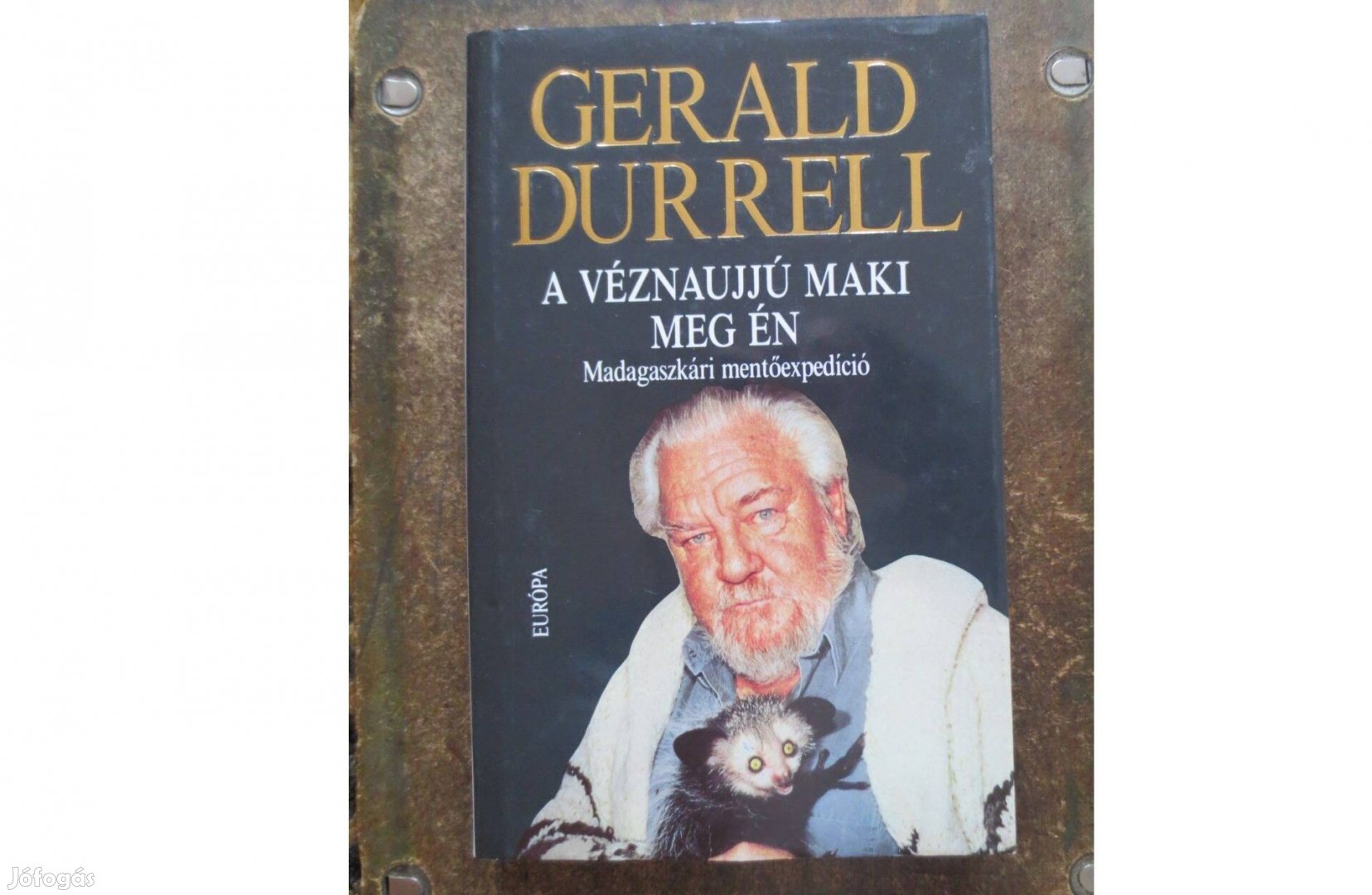Könyv eladó Gerald Durrell A véznaujjú maki meg én