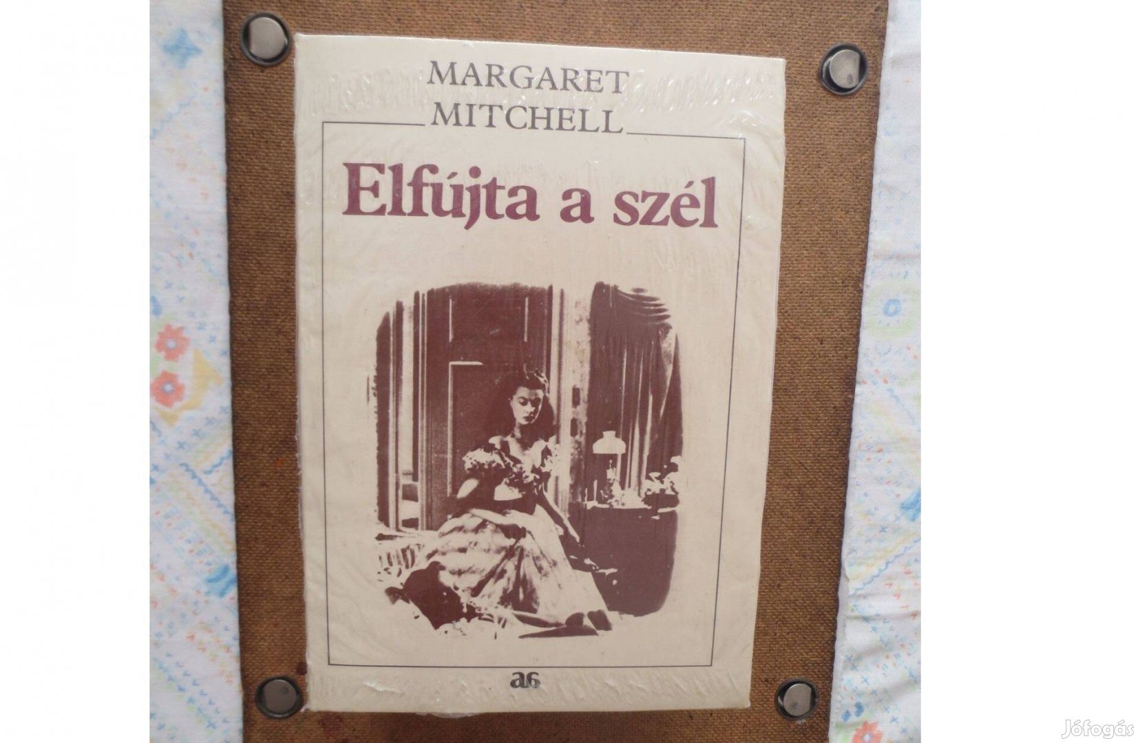 Könyv eladó ( Margaret Mitchell: Elfújta a szél )