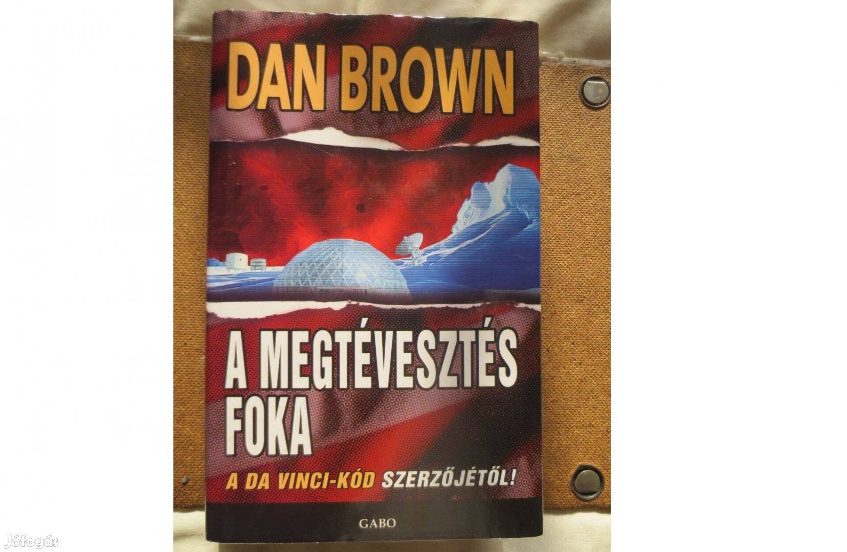 Könyveladó Dan Browne A megtévesztés foka