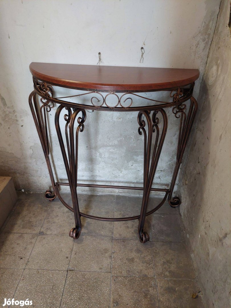 Konzolasztal, előszoba asztal kovácsoltvas jellegű. 80 cm