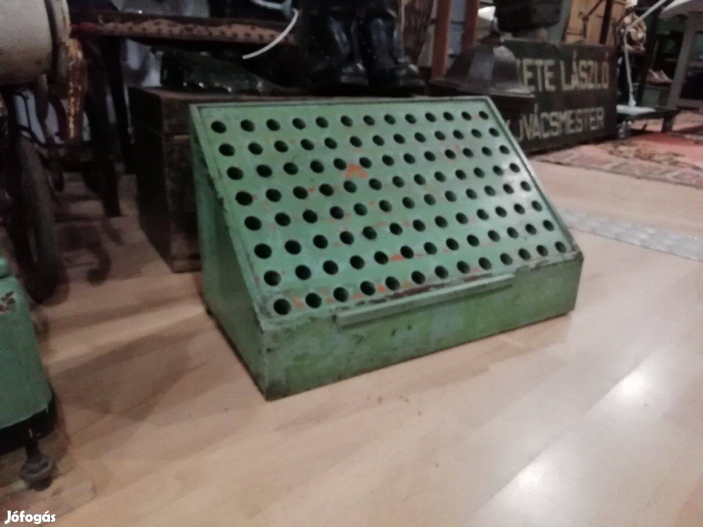 Kopottas zöld keményfa lábtartó, borbély lábtartó, 20.sz.első fele