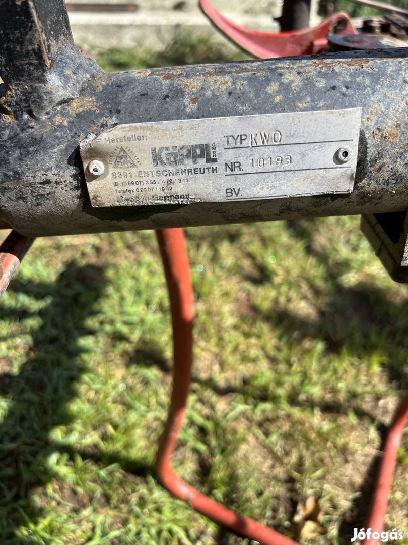 Köppl alternáló fűkasza vágóasztal