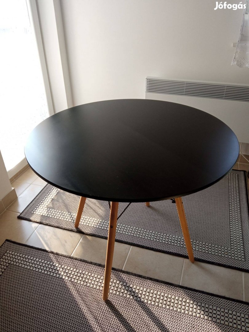 Kör alakú étkező asztal - 90 cm átmérőjű - modern - újszerű - 2 éves