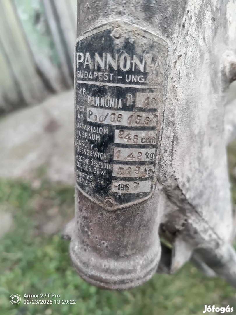 Korai Pannonia P10 váz 