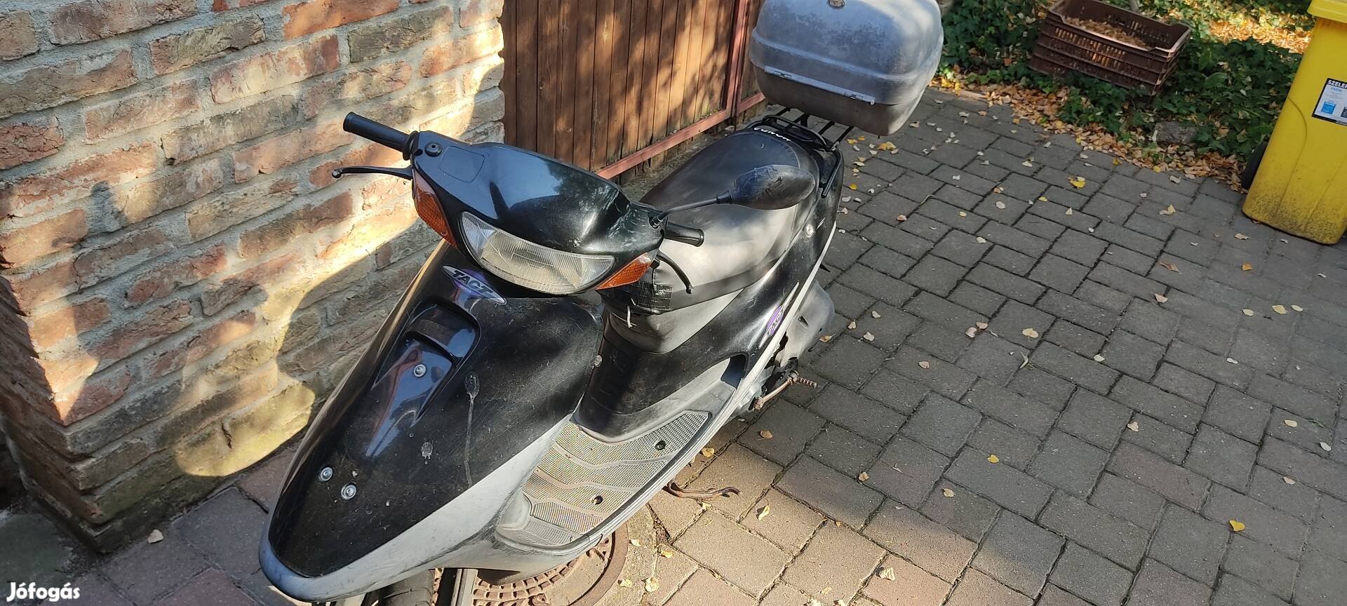 Korának megfelelő, jó állapotú Honda segédmotor kerékpár 