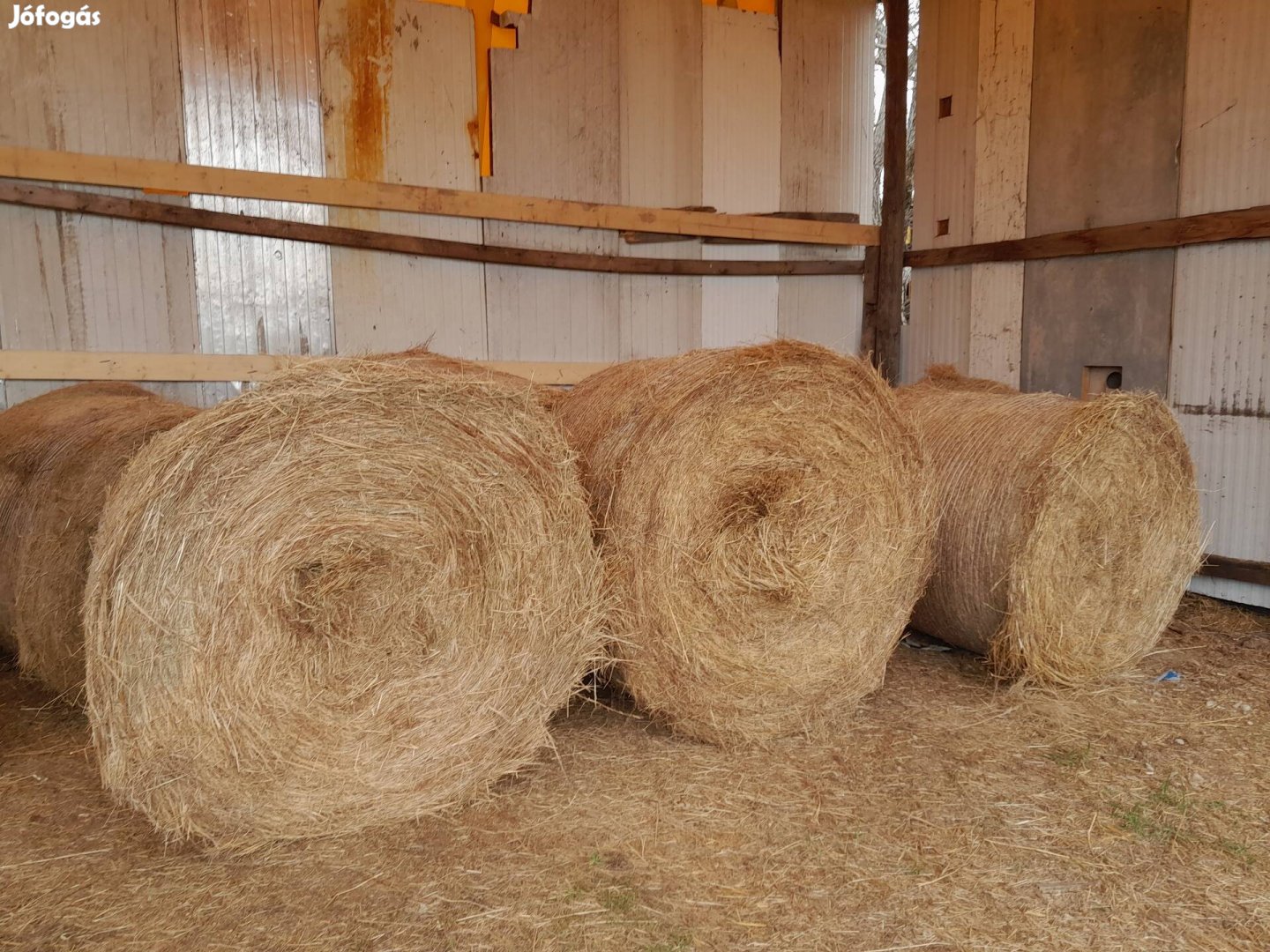Körbála réti széna eladó
