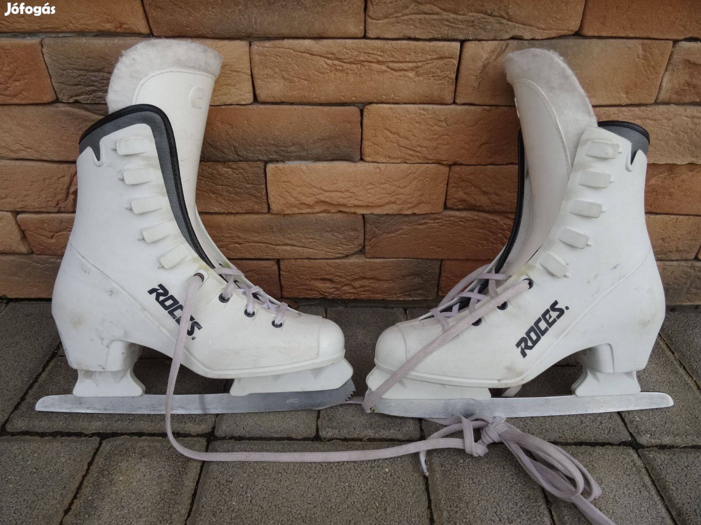 Korcsolya női eladó
