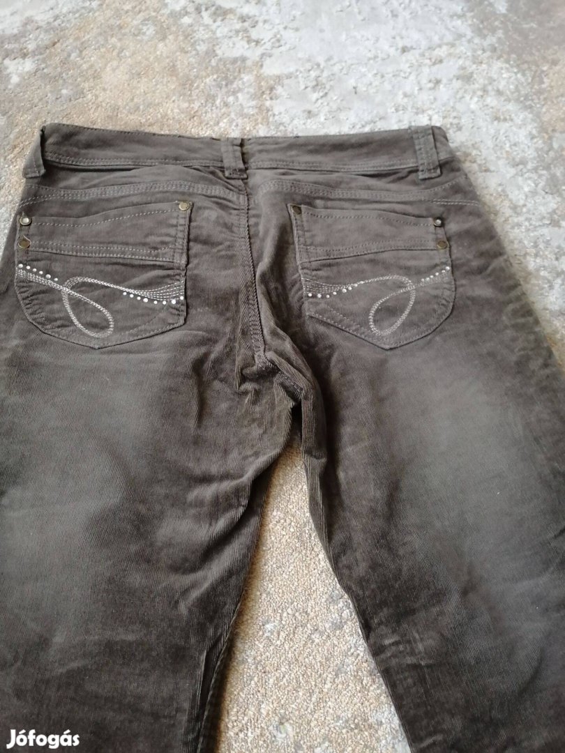 Kord csípőnadrág 38