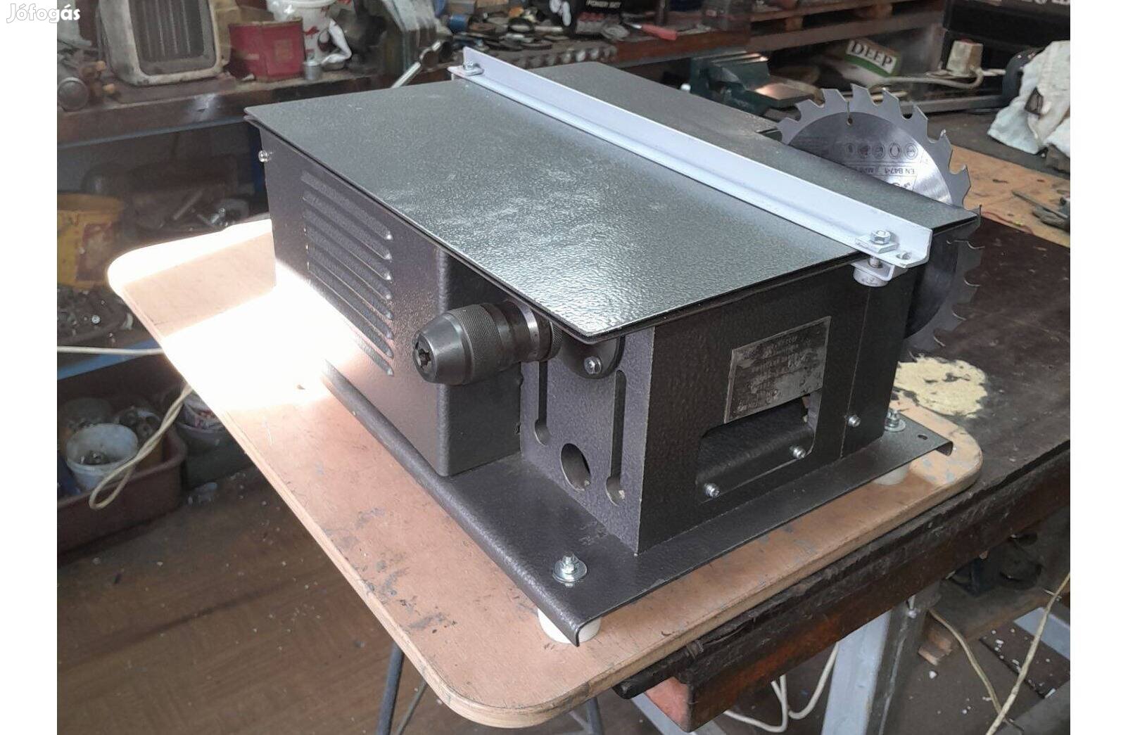 Körfürész 220 v-os 200 mm-es uj tárcsával Orosz Barkácsgép