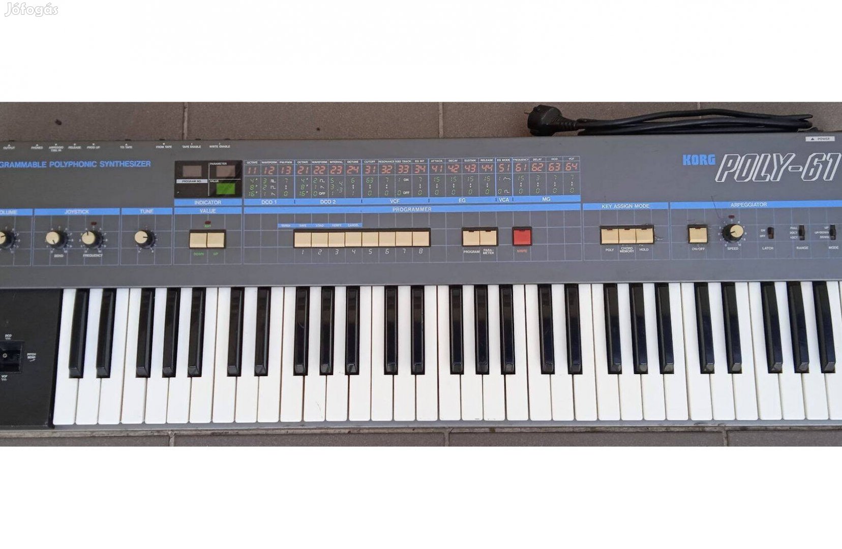 Korg Poly 61 szinti
