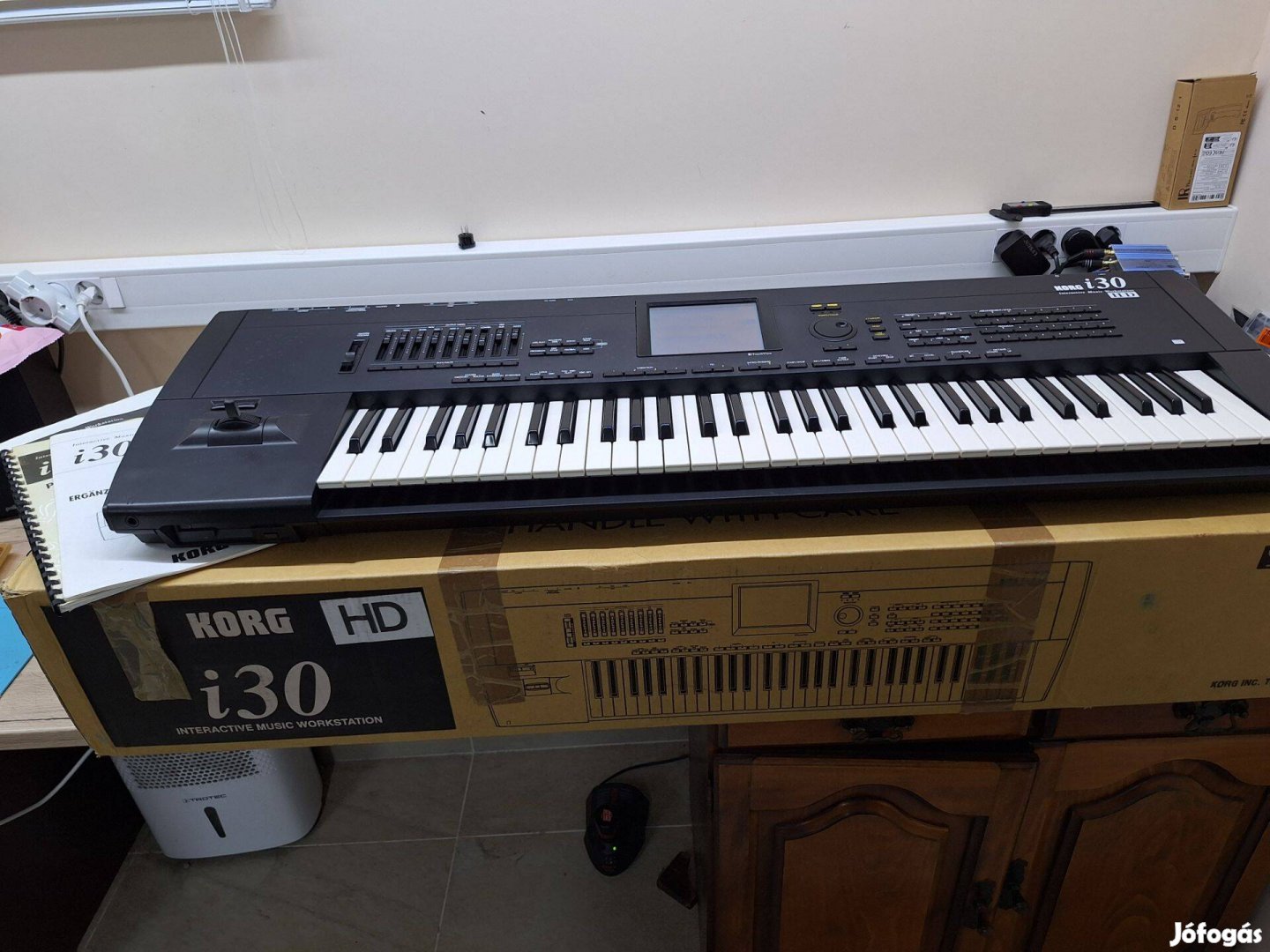 Korg i30 HD gyári dobozában H3162