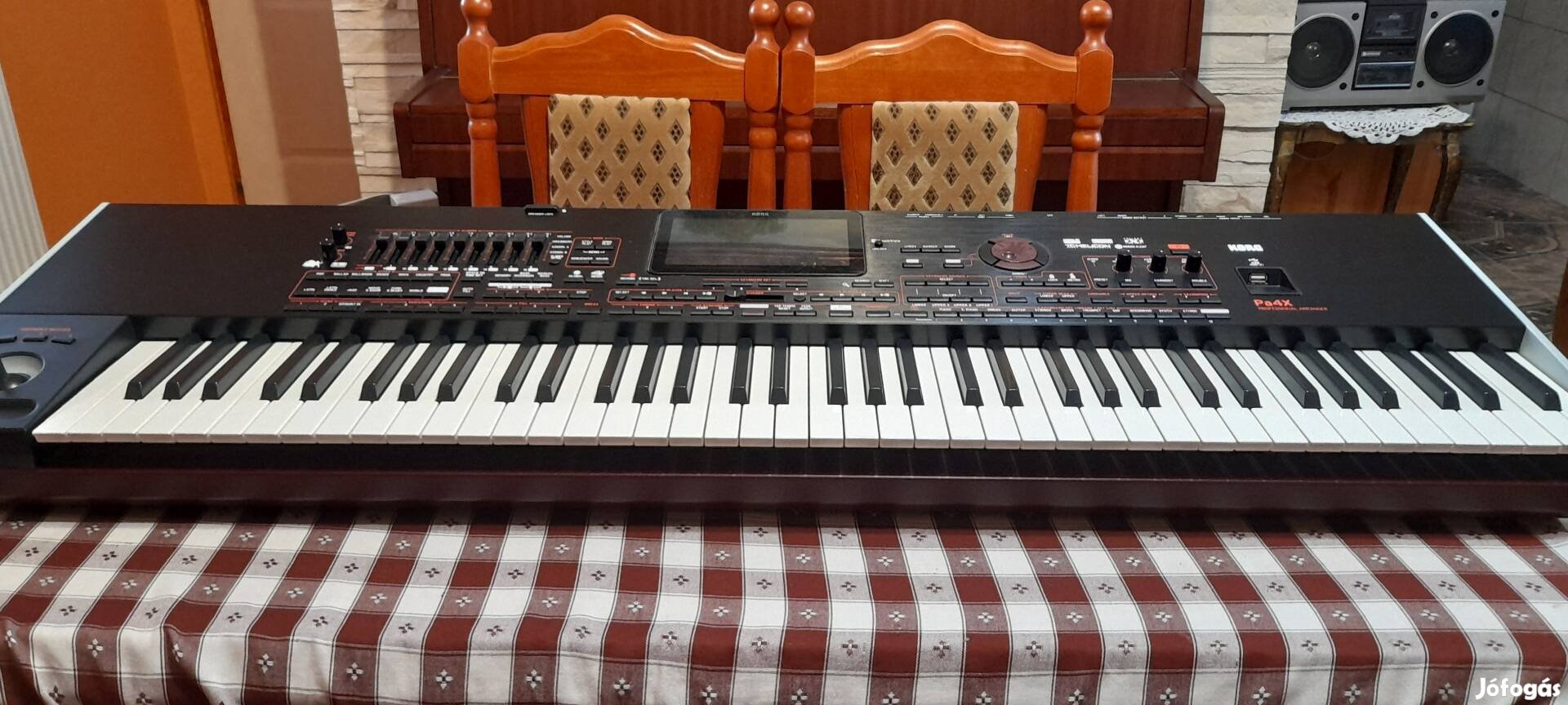 Korg pa4x pro 76 új állapotban lévő eladó!