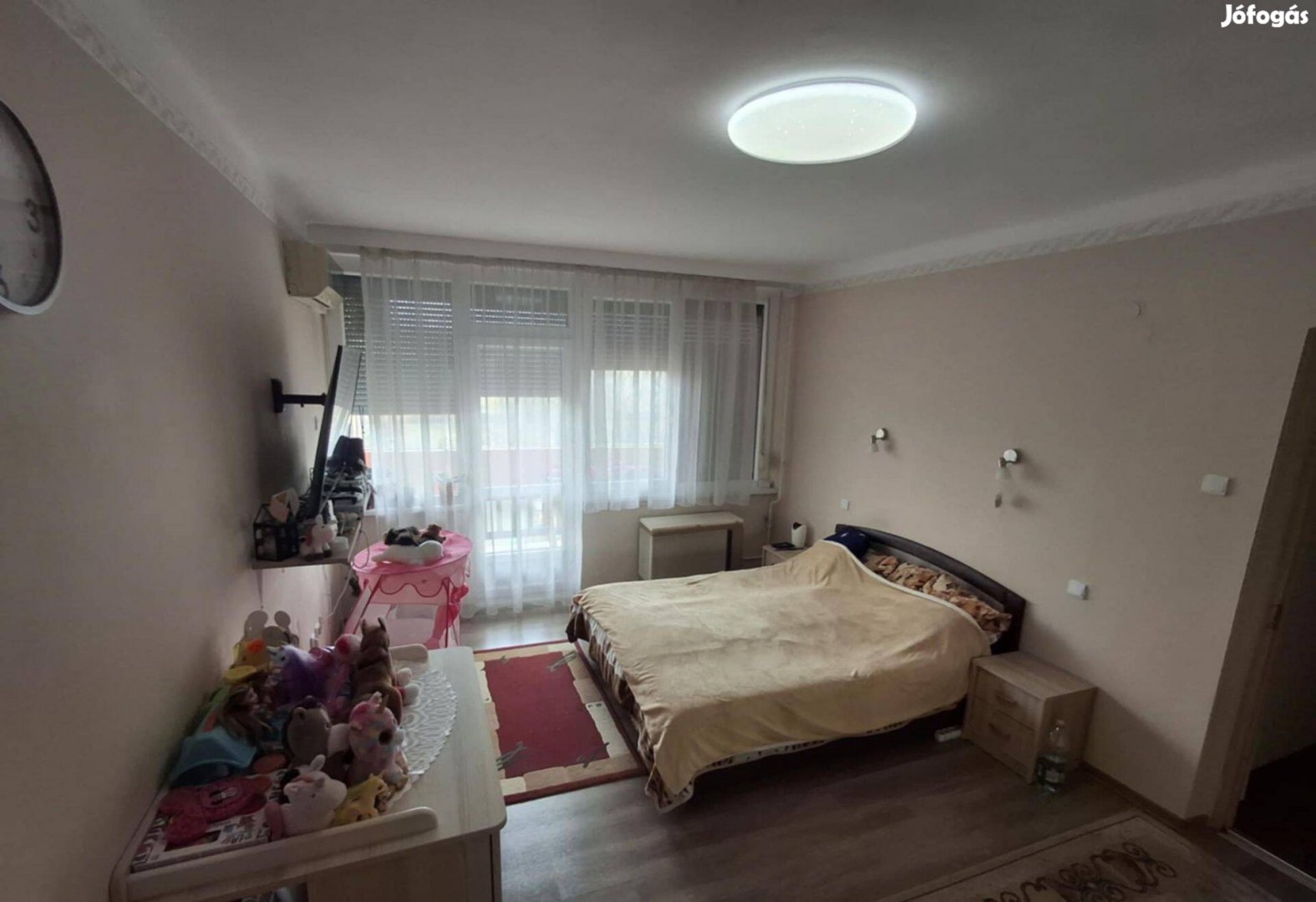 Kórház környékén 1+2 szobás lakás eladó