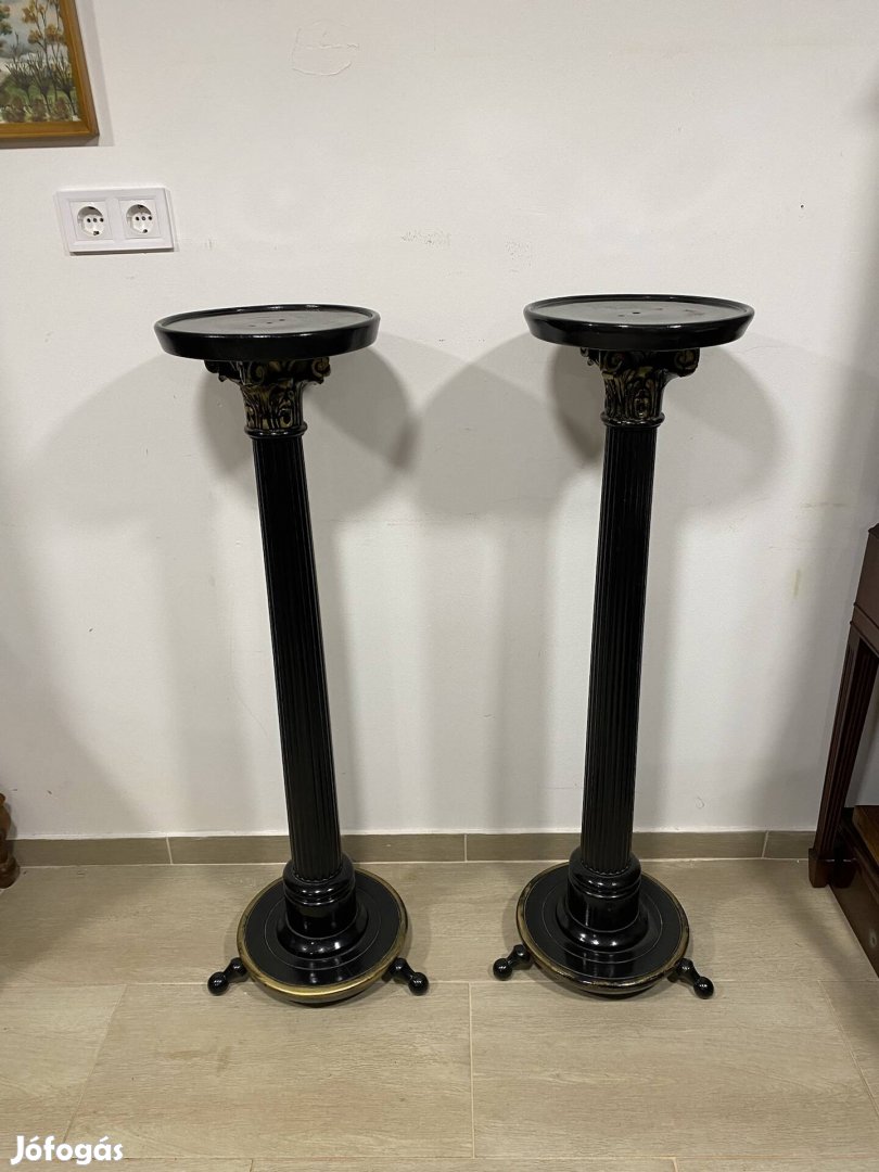 Korinthoszi oszlopos posztamens 2 db