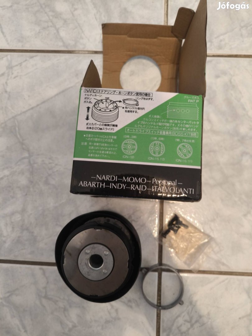 Kormány adapter
