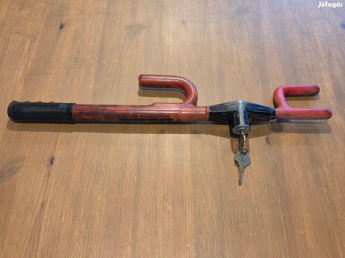 Kormányzár, kulcsos. Tökéletesen működik!