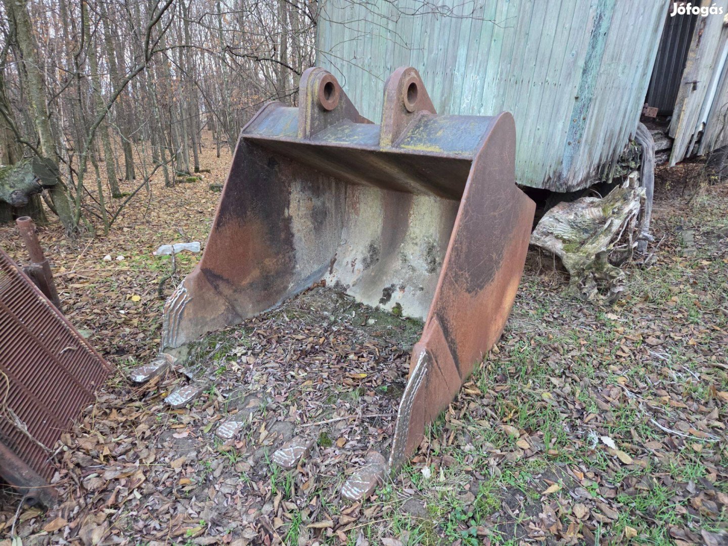 Körmös mélyásókanál