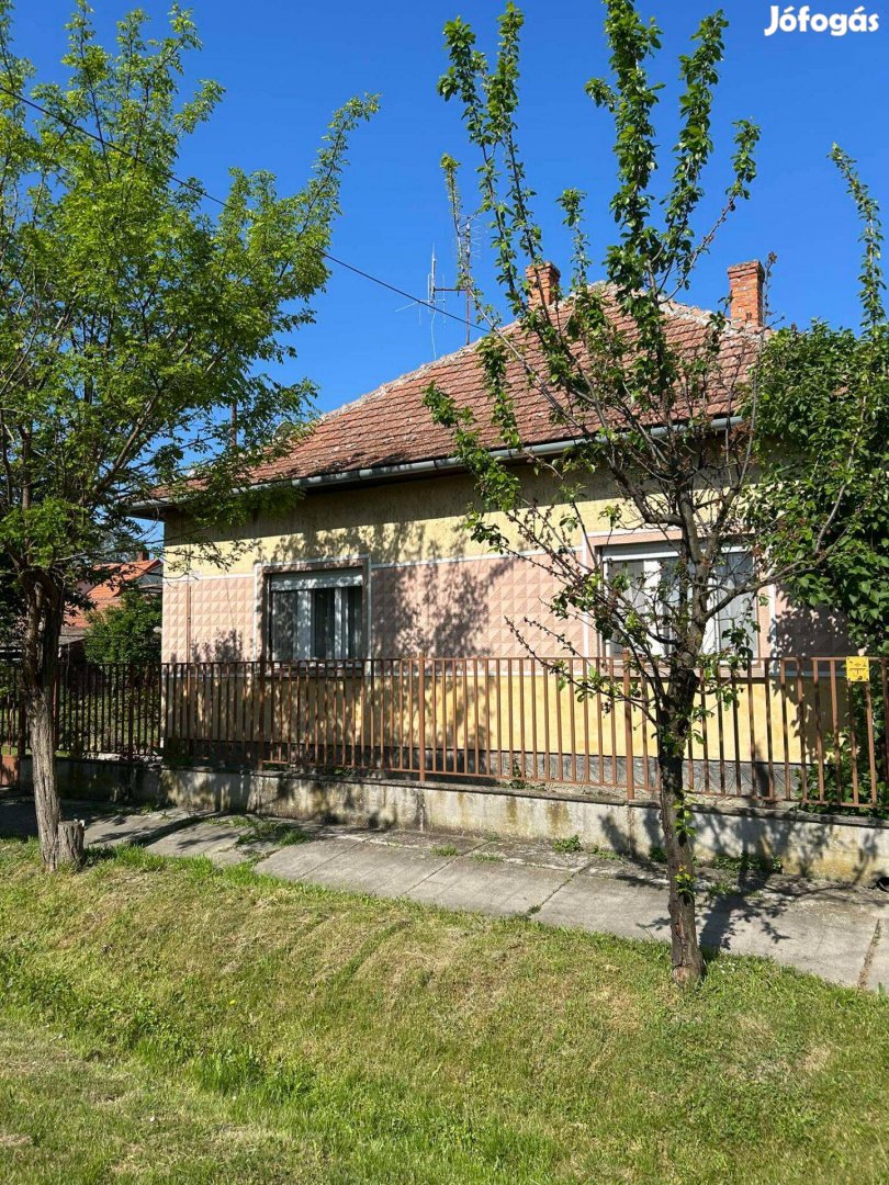 Körösladányi családi ház eladó