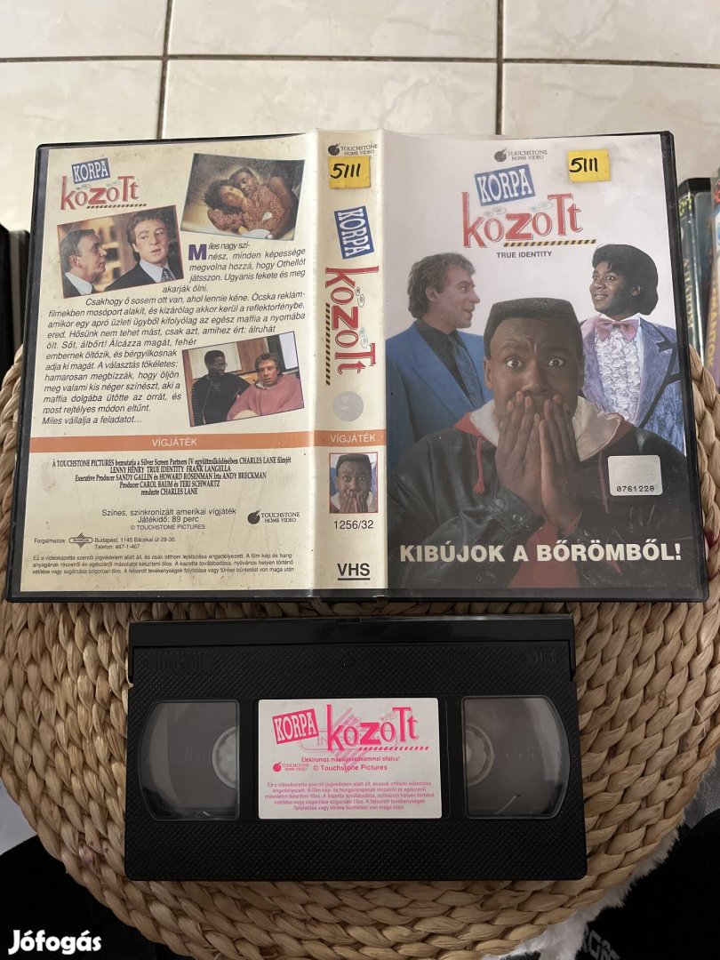 Korpa között vhs film