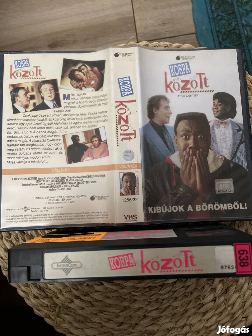 Korpa között vhs m