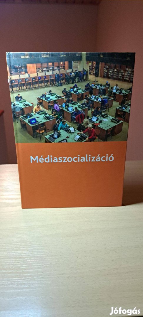Kósa Éva: Médiaszocializáció