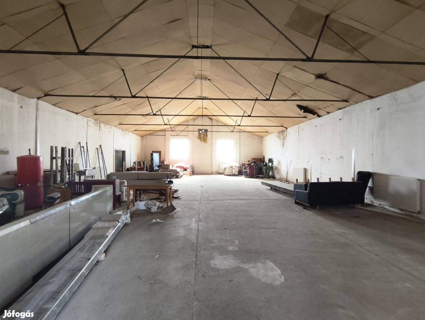 Kőszegen, a Pogányi úton eladó sokoldalúan hasznosítható