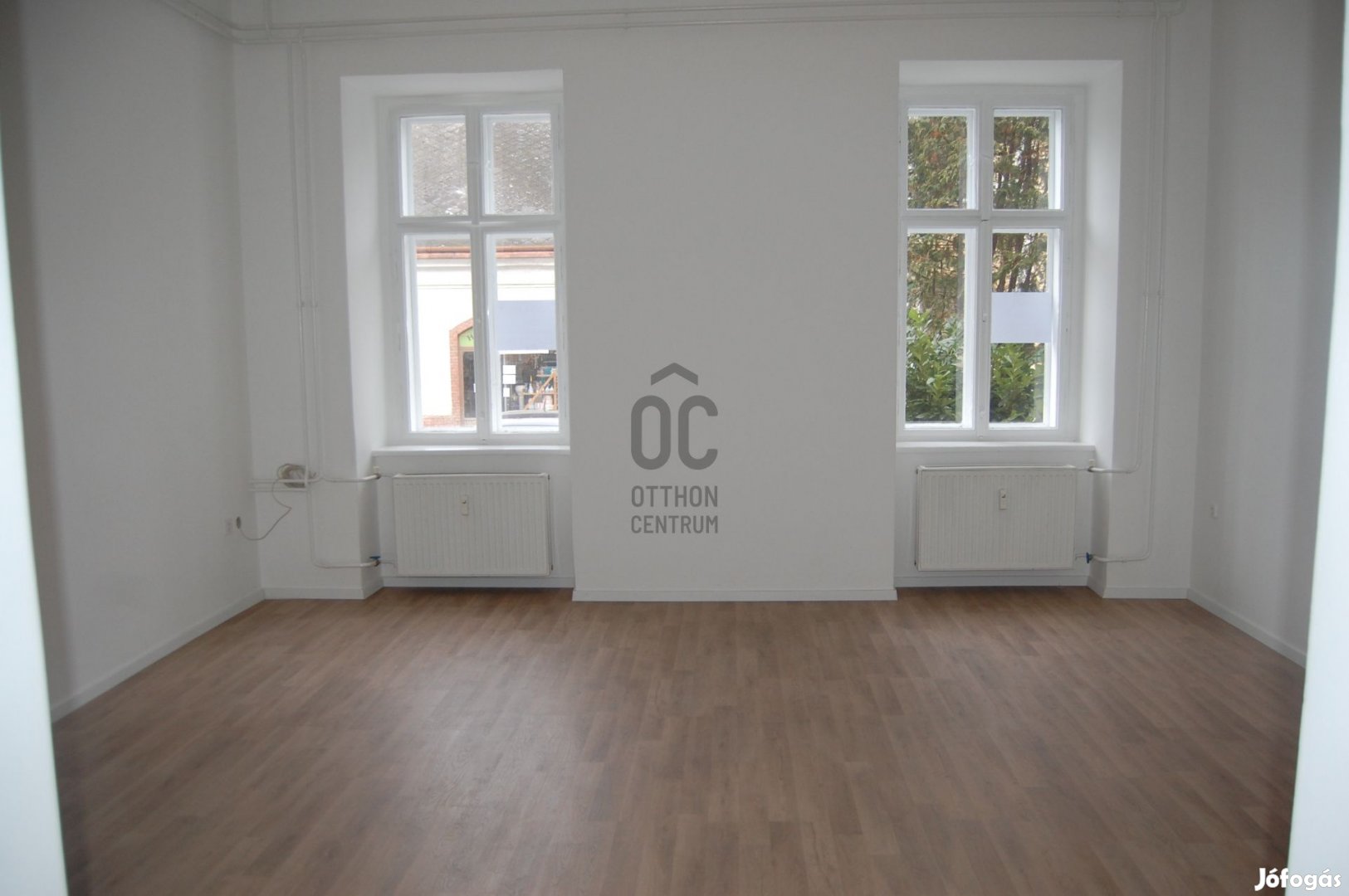 Kőszegen a belváros közelében egy felújított 3 szobás lakás